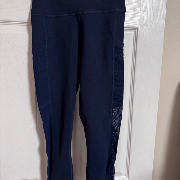 Fabletics navy leggings - Picture 2 of 2